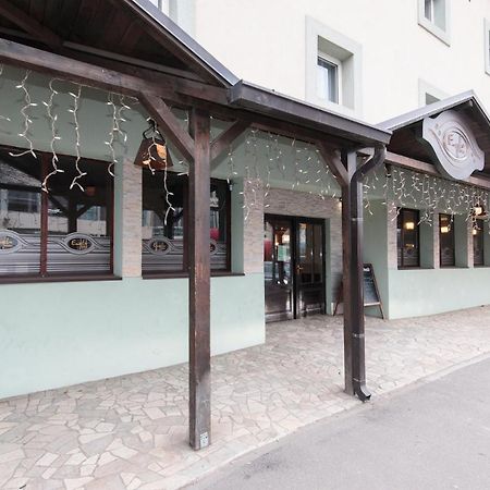 ホテル Casa De Piatra Bistro クルージュ＝ナポカ エクステリア 写真